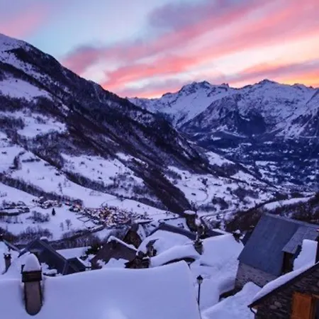 De 4 Chambres Avec Terrasse Amenagee Et Wifi A Sers *