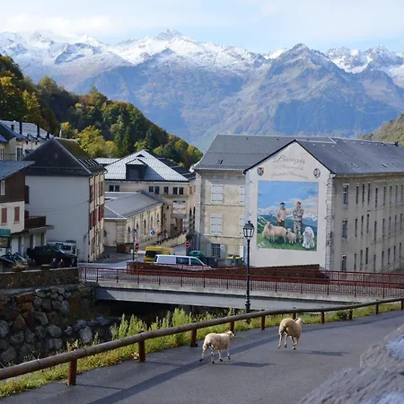 Apartamento De 4 Chambres Avec Terrasse Amenagee Et Wifi A Sers *